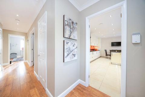 3 Ferndene, Bricket Wood, St Albans, AL2 3DX