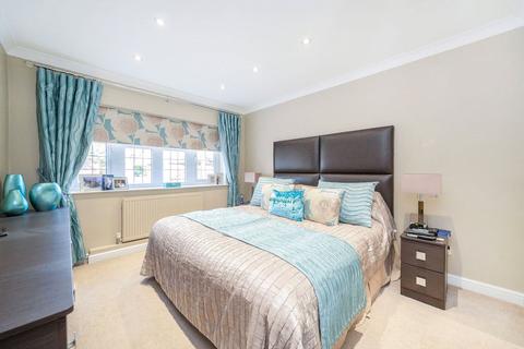 3 Ferndene, Bricket Wood, St Albans, AL2 3DX