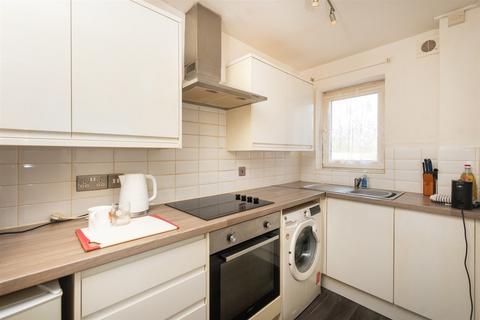 1 bedroom ground floor flat for sale, New Road, Meopham, Kent