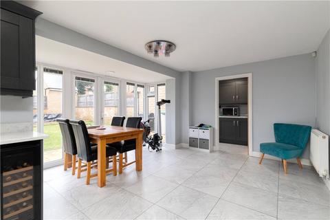 4 bedroom detached house for sale, Evans Court, Leeds, LS16