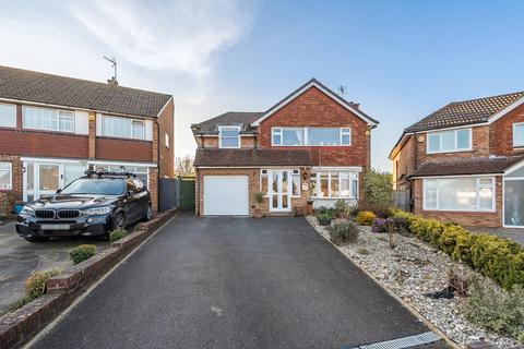 4 bedroom detached house for sale, Chesham,  Buckingahamshire,  HP5