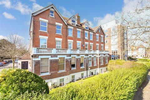 3 bedroom apartment for sale, Earls Avenue, Folkestone, Kent