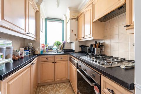 2 bedroom flat for sale, Shoot Up Hill, Mapesbury Estate, London, NW2