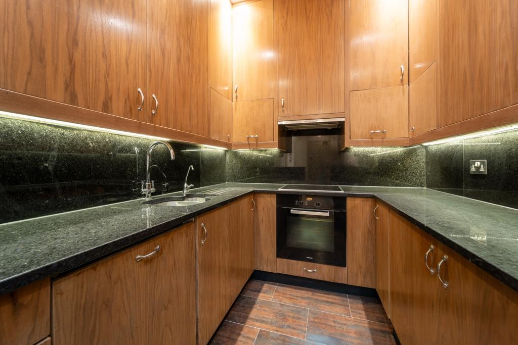 Kitchen (2)