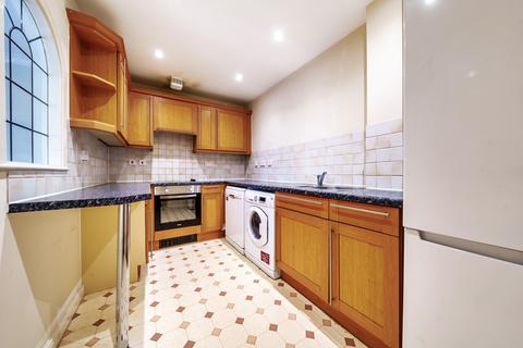 2 bedroom flat to rent, Kings Lodge, Pembroke Road, Ruislip, HA4