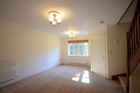 3 bedroom house to rent, Chineham Close, Elvetham Heath, Fleet, GU51