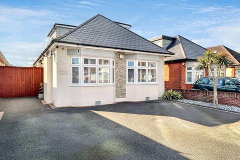 4 bedroom detached bungalow for sale, Northbourne