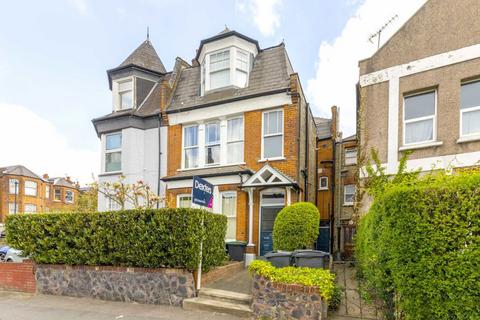 Flat to rent, Elder Avenue, London N8