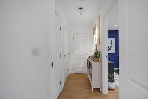 20 Atkins Square, London, E8 1FA
