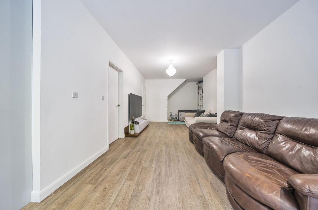 Davidson Frost-Wellings, DFW, Grasmere Gardens, Re