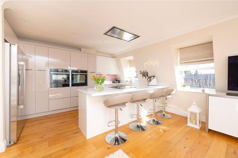 3 bedroom flat for sale, London Road, St. Albans, Hertfordshire