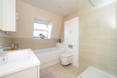 3 bedroom flat for sale, London Road, St. Albans, Hertfordshire