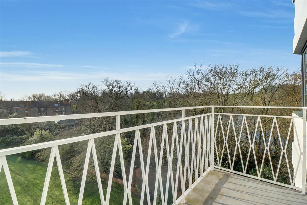 BALCONY BED.jpg