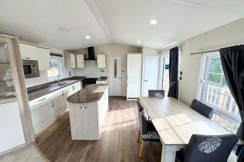 2 bedroom lodge for sale, Carnforth Lancashire