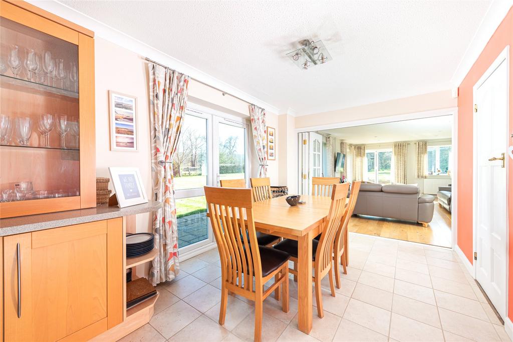 Breakfast Room
