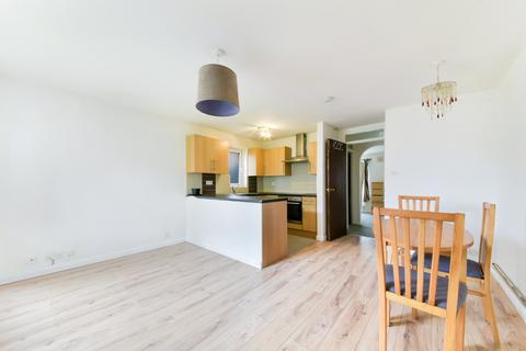 1 bedroom ground floor maisonette to rent, Thorburn Way, Colliers Wood, SW19