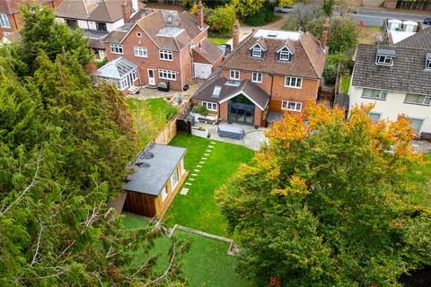 undefined, Bath Road, Calcot, Reading, Berkshire, RG31