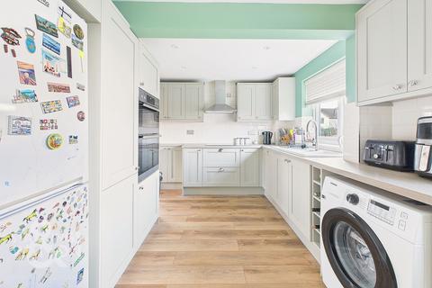 27 Beech Way, Dickleburgh, Diss, IP21 4NZ