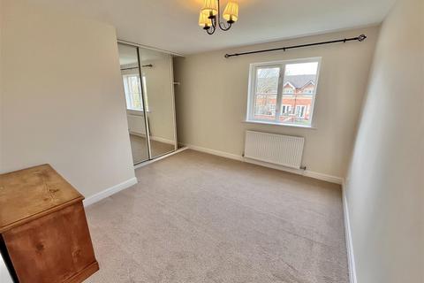 2 bedroom flat for sale, Summerfield Village Court, WILMSLOW