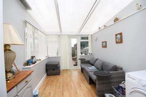 201 Buckingham Road, Bletchley, Milton Keynes, MK3 5JF