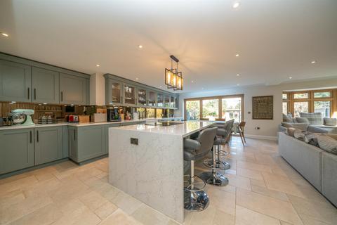 4 bedroom detached house for sale, Ragged Hall Lane, St. Albans