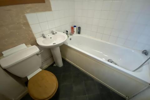 1 bedroom flat for sale, Kearsley Close, Walton, Liverpool, L4