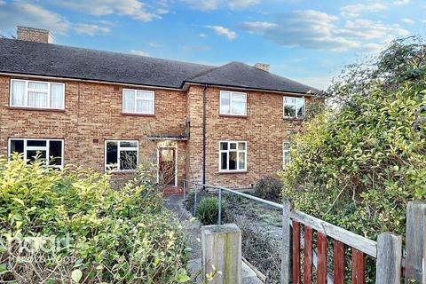 23 Sedgefield Close, Romford, RM3 9RP