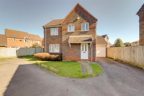 3 bedroom detached house for sale, Squadron Drive, Worthing BN13