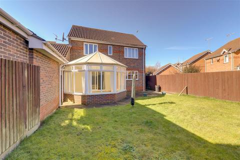 3 bedroom detached house for sale, Squadron Drive, Worthing BN13