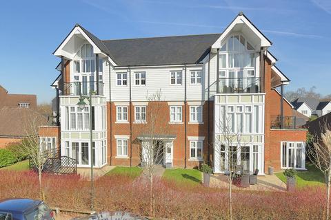 2 bedroom apartment for sale, Amelia Court, Avion Gardens, Kings Hill, ME19 4RH