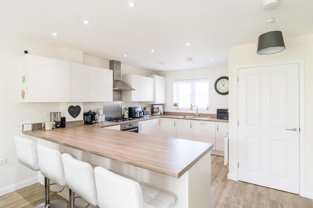 Open Plan Living Dining kitchen