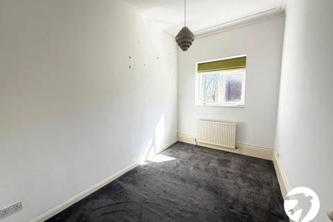 2 bedroom flat for sale, Eltham Road, London, SE12