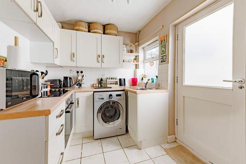 2 bedroom terraced house for sale, Magpie Road, Norwich