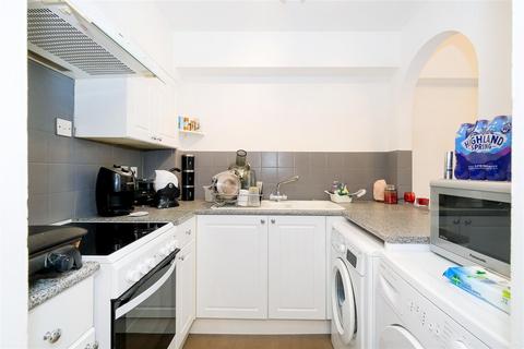 1 bedroom apartment for sale, Maple Gate, Loughton