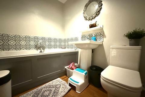 4 Great Stubbing, Wombwell, Barnsley, S73 8FD