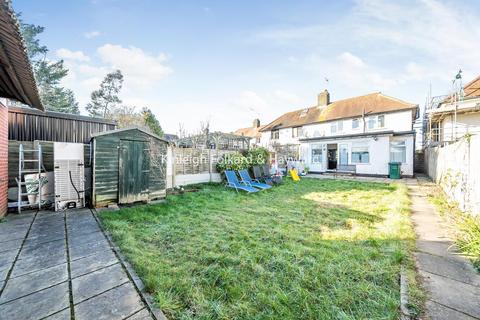 3 bedroom semi-detached house for sale, Summers Lane, North Finchley