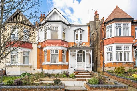 2 bedroom flat for sale, Ulleswater Road, Southgate