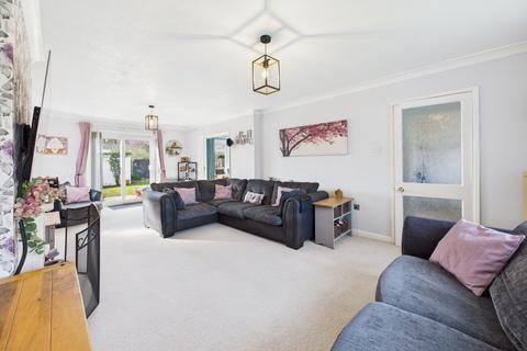 5 Greenhayes, Broadstone, BH18 8LZ