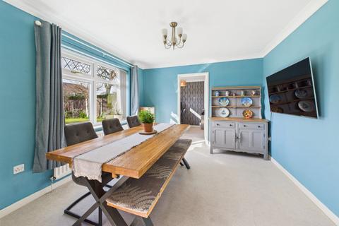 5 Greenhayes, Broadstone, BH18 8LZ