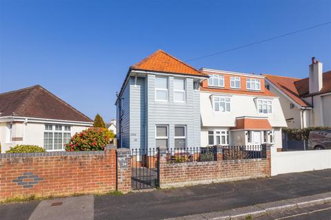 3 bedroom detached house for sale, Montserrat Road, Fareham PO13