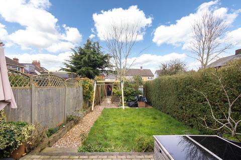 15 Barkham Road, Wokingham, RG41 2XR
