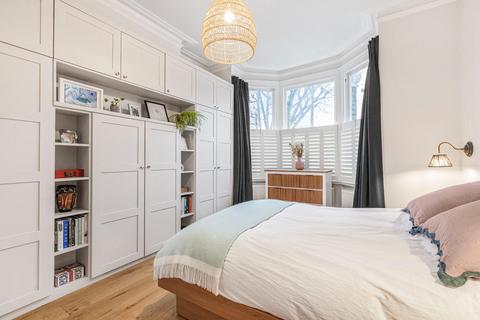 2 bedroom apartment for sale, Morna Road, London, SE5