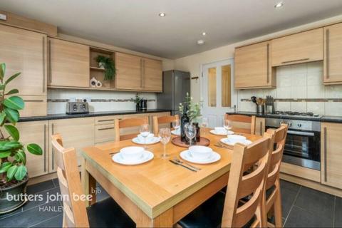 2 Greydawn Road, Stoke-on-trent, ST1 3TE