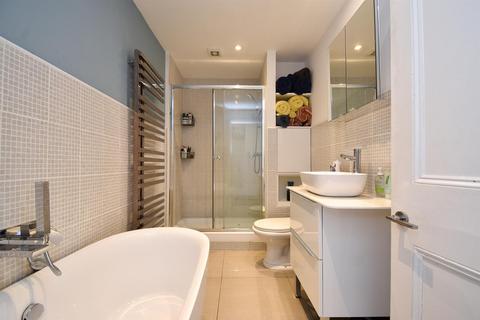 Flat 2, 3 Anglesea Terrace, St Leonards-on-sea, TN38 0QS