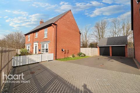 5 bedroom detached house for sale, Galloway Road, Drakelow