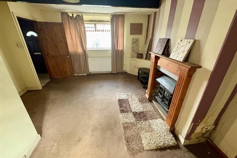 2 bedroom terraced house for sale, Highgate Road, Queensbury, Bradford