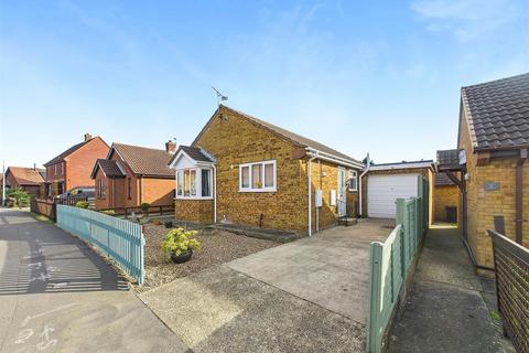 2 bedroom detached bungalow for sale, Station Approach, Louth LN11