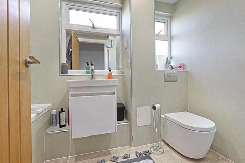 1 bedroom flat for sale, Hornbeam Road, Buckhurst Hill IG9