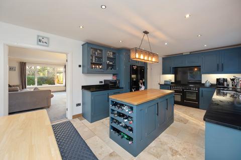 5 bedroom detached house for sale, Fielden Road, Crowborough, TN6