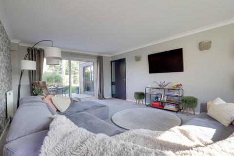 13 Ridge Hall Close, Caversham, Reading, RG4 7EP